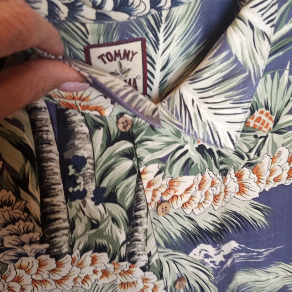 Tommy Bahama Silk Button-up Hawaiian Tropical Green    Men Size Large - Picture 8 of 16
